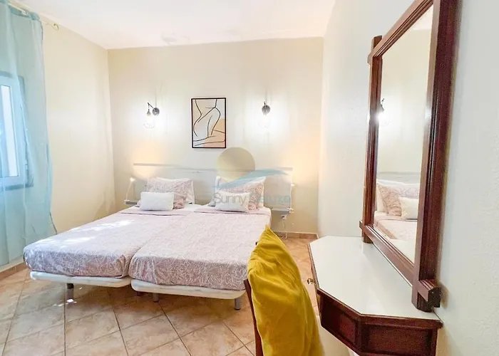 Gabriel By Sunny Deluxe